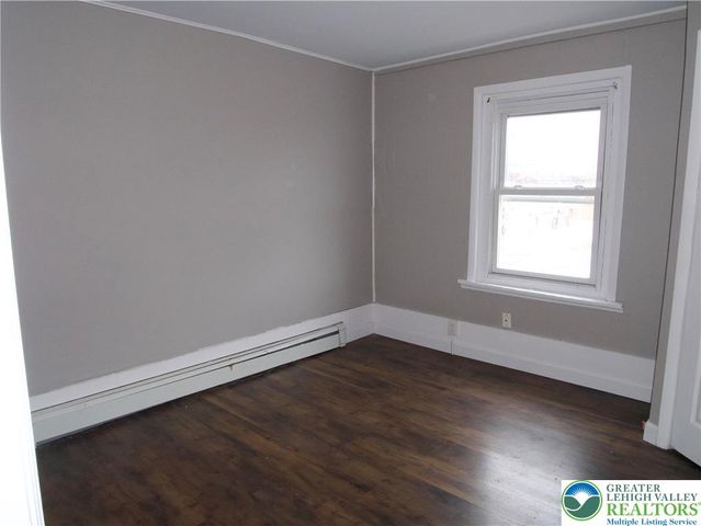 1122 Fullerton Avenue, Allentown City, PA 18102