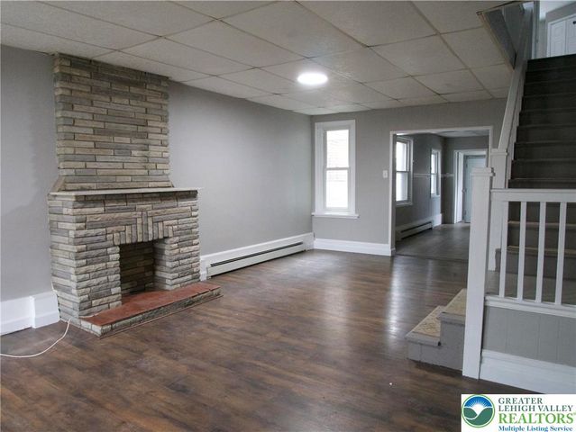 1122 Fullerton Avenue, Allentown City, PA 18102