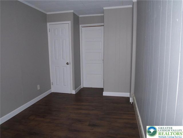 1122 Fullerton Avenue, Allentown City, PA 18102