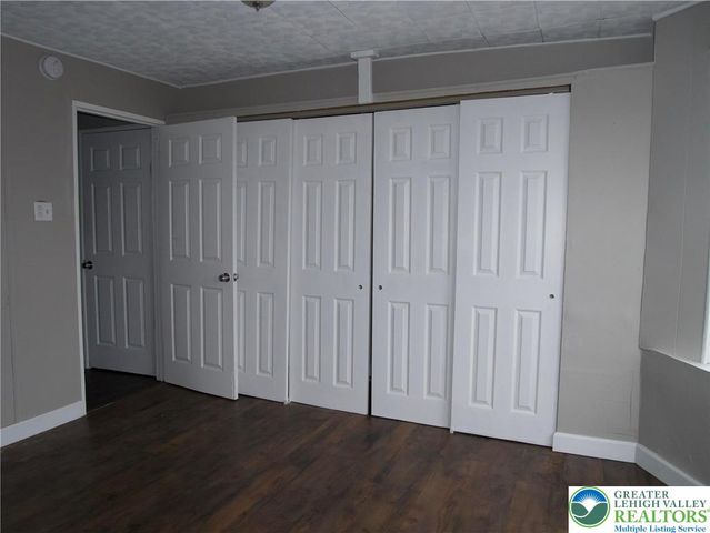 1122 Fullerton Avenue, Allentown City, PA 18102