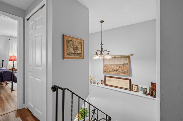 8 Pine Grove Road, Exeter, NH 03833