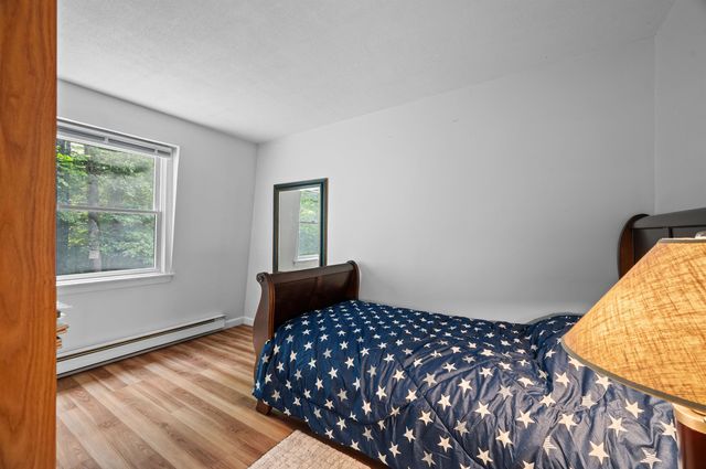 8 Pine Grove Road, Exeter, NH 03833