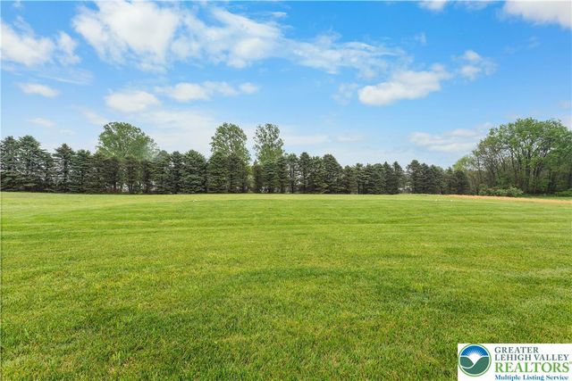 1367 Colony Lane, Plainfield Twp, PA 18072