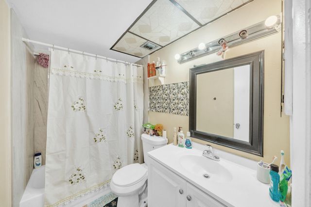 3001 NW 48th Avenue 439, Lauderdale Lakes, FL 33313