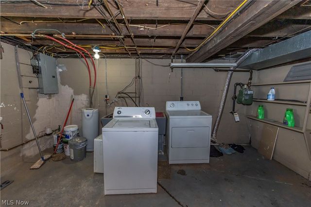 273 S Portage Path, Akron, OH 44302