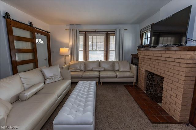 273 S Portage Path, Akron, OH 44302