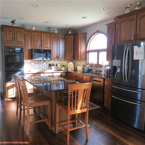 10160 Lochard Road, Sidney, OH 45365