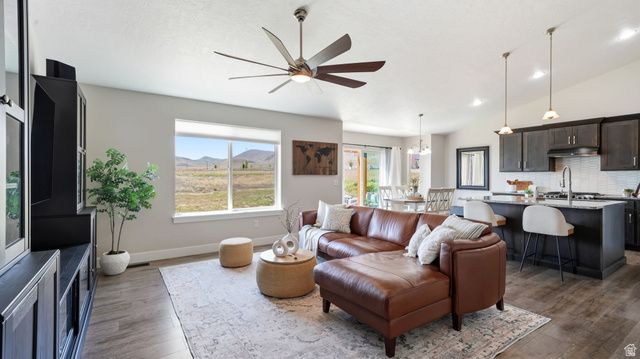 163 E HEPPLER LN, Saratoga Springs, UT 84045