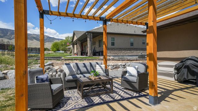 163 E HEPPLER LN, Saratoga Springs, UT 84045