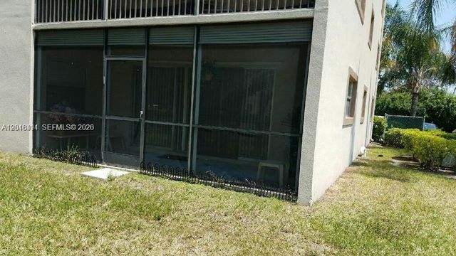 550 SW 137th Ave 101L, Pembroke Pines, FL 33027