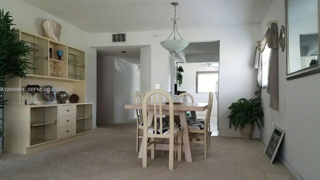 550 SW 137th Ave 101L, Pembroke Pines, FL 33027