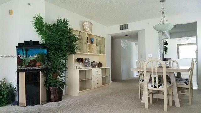 550 SW 137th Ave 101L, Pembroke Pines, FL 33027