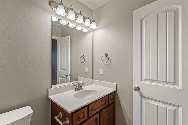 12709 Heritage Oaks Drive, Oklahoma City, OK 73120