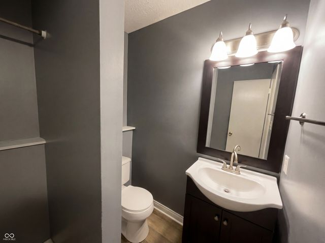 7739 Inverness Drive, Indianapolis, IN 46237