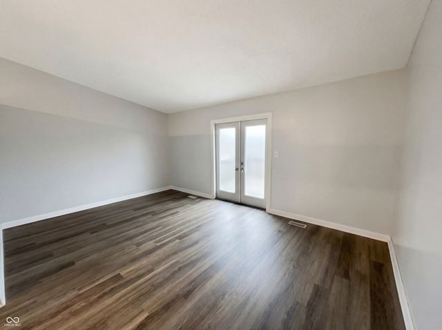 7739 Inverness Drive, Indianapolis, IN 46237