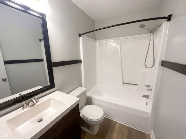 7739 Inverness Drive, Indianapolis, IN 46237