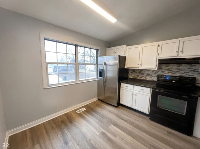 7739 Inverness Drive, Indianapolis, IN 46237