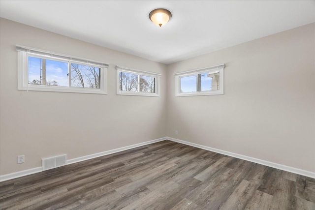 4655 N 20th STREET, Milwaukee, WI 53209