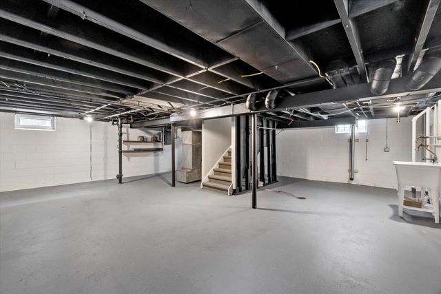 4655 N 20th STREET, Milwaukee, WI 53209