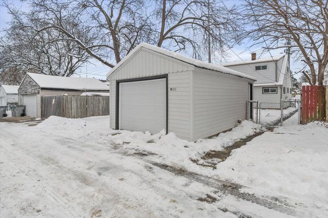 4655 N 20th STREET, Milwaukee, WI 53209