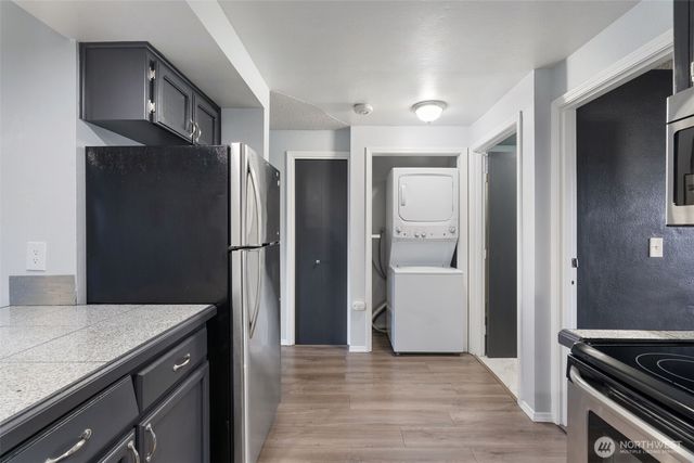 6904 NE 43rd Street #F, Vancouver, WA 98661