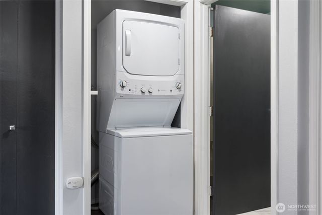 6904 NE 43rd Street #F, Vancouver, WA 98661