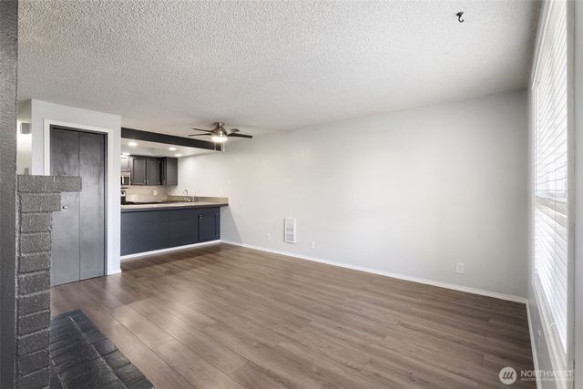 6904 NE 43rd Street #F, Vancouver, WA 98661