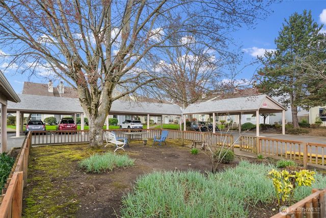 6904 NE 43rd Street #F, Vancouver, WA 98661