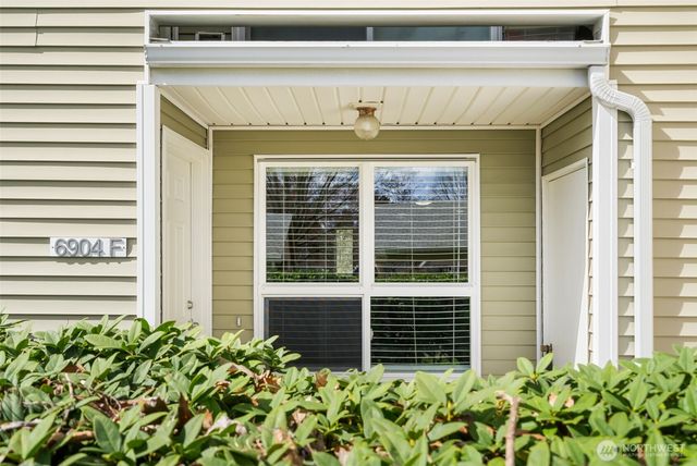 6904 NE 43rd Street #F, Vancouver, WA 98661