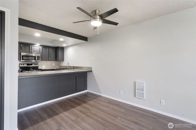 6904 NE 43rd Street #F, Vancouver, WA 98661