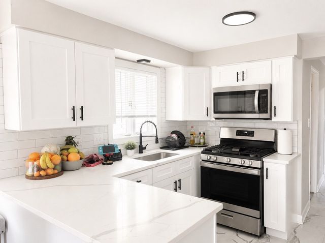 11623 S Aberdeen Street, Chicago, IL 60643