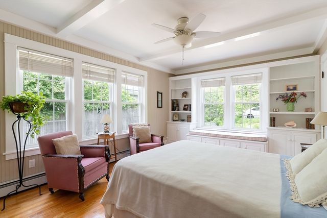 38 Warepoint Rd, West Brookfield, MA 01585