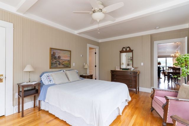 38 Warepoint Rd, West Brookfield, MA 01585