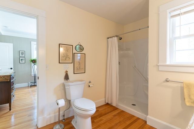 38 Warepoint Rd, West Brookfield, MA 01585