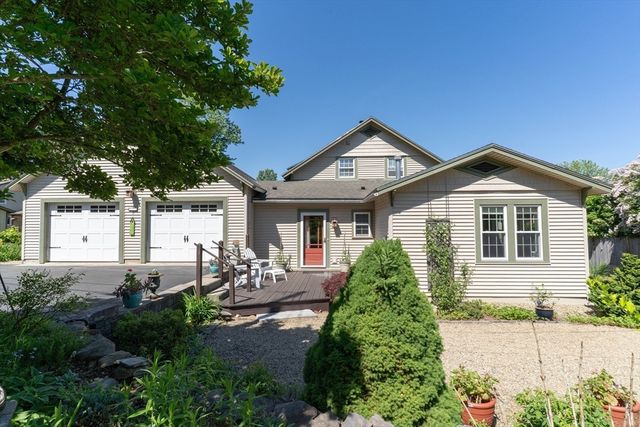 38 Warepoint Rd, West Brookfield, MA 01585