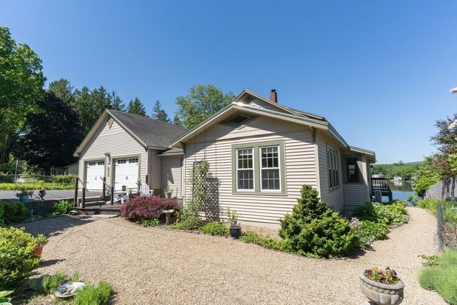 38 Warepoint Rd, West Brookfield, MA 01585