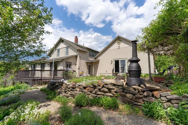 38 Warepoint Rd, West Brookfield, MA 01585