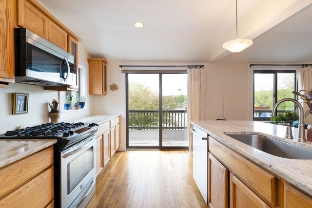 38 Warepoint Rd, West Brookfield, MA 01585