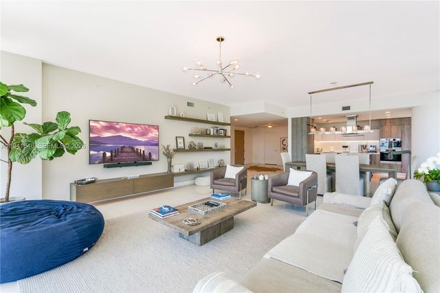 350 Ocean Dr 201N, Key Biscayne, FL 33149