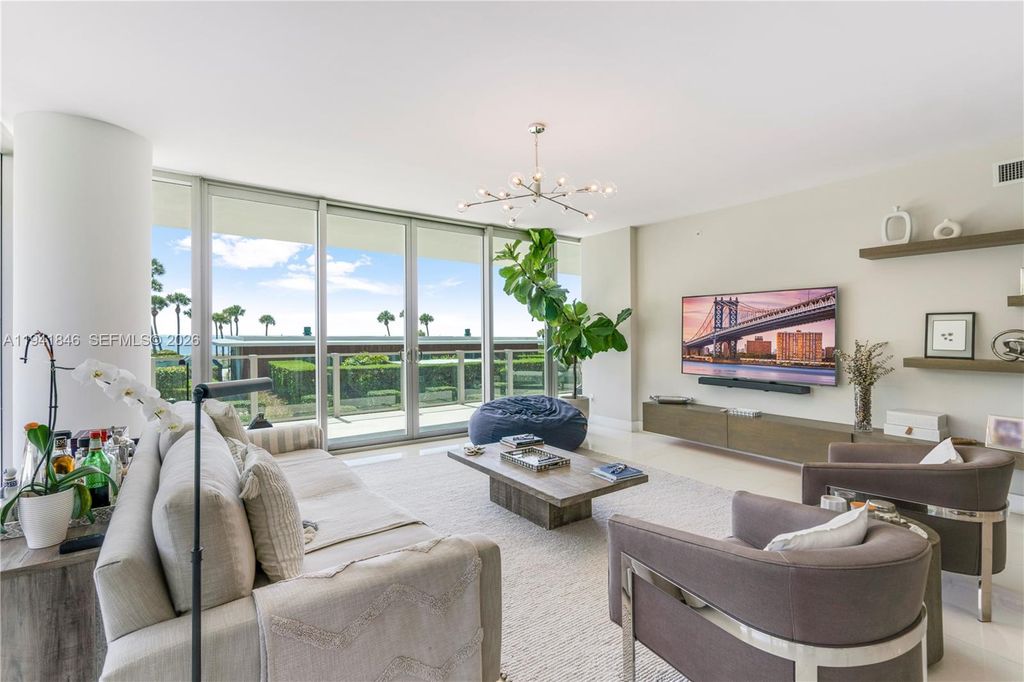 350 Ocean Dr 201N, Key Biscayne, FL 33149