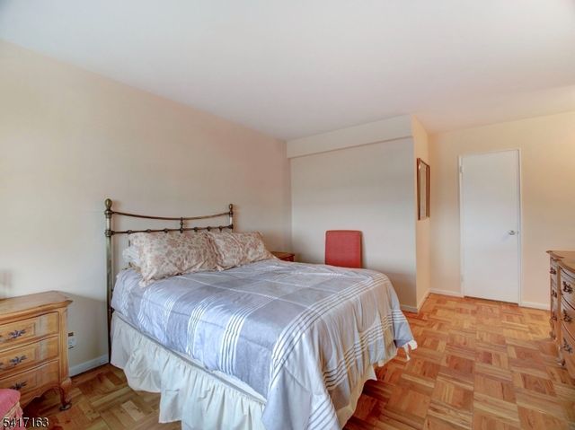 377 S Harrison St 9E, East Orange City, NJ 07018