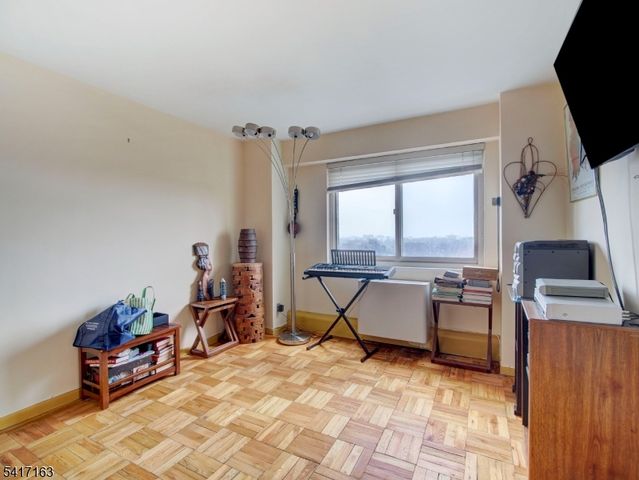 377 S Harrison St 9E, East Orange City, NJ 07018