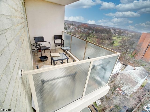 377 S Harrison St 9E, East Orange City, NJ 07018