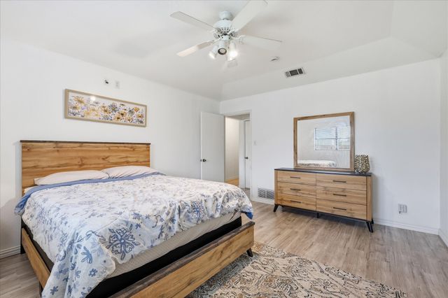 7300 Kary Lynn Drive E, Watauga, TX 76148