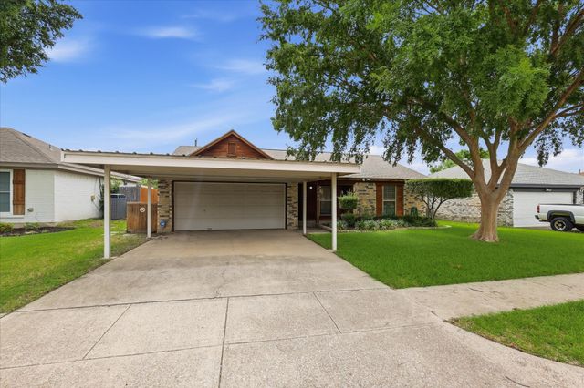 7300 Kary Lynn Drive E, Watauga, TX 76148