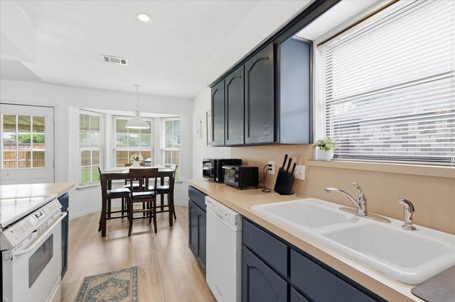 7300 Kary Lynn Drive E, Watauga, TX 76148