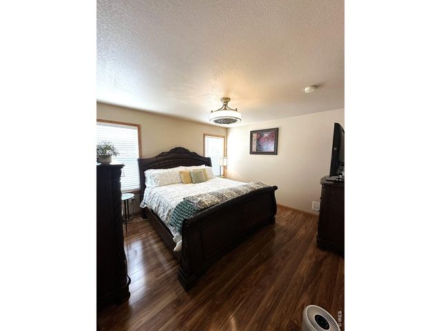 1720 E 11th St, Loveland, CO 80537