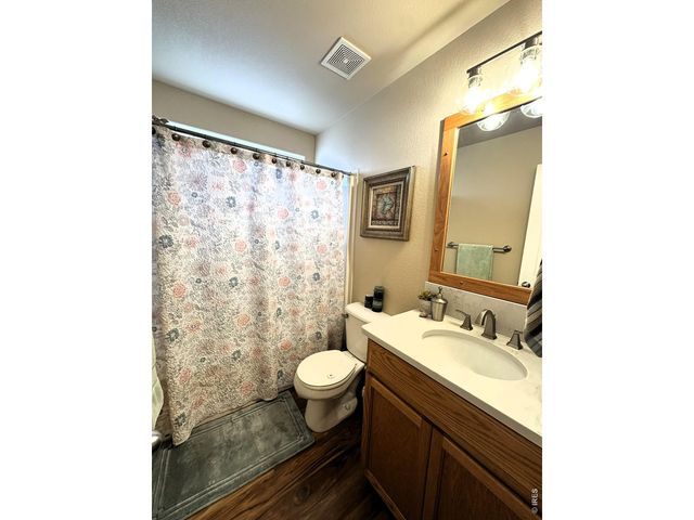 1720 E 11th St, Loveland, CO 80537