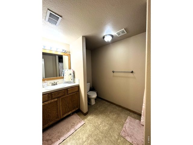 1720 E 11th St, Loveland, CO 80537