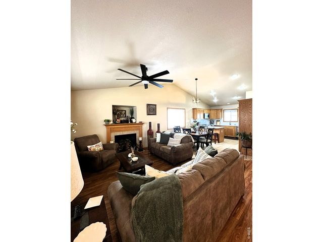 1720 E 11th St, Loveland, CO 80537